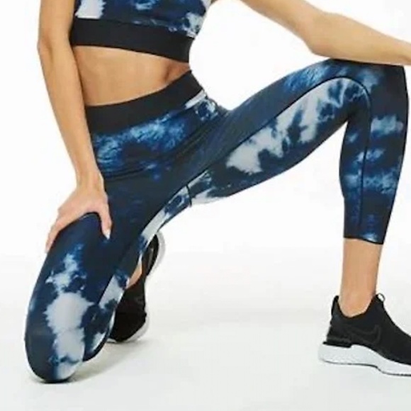 Ultracor Blue TieDye Leggings - Size XS or S - Picture 2 of 3